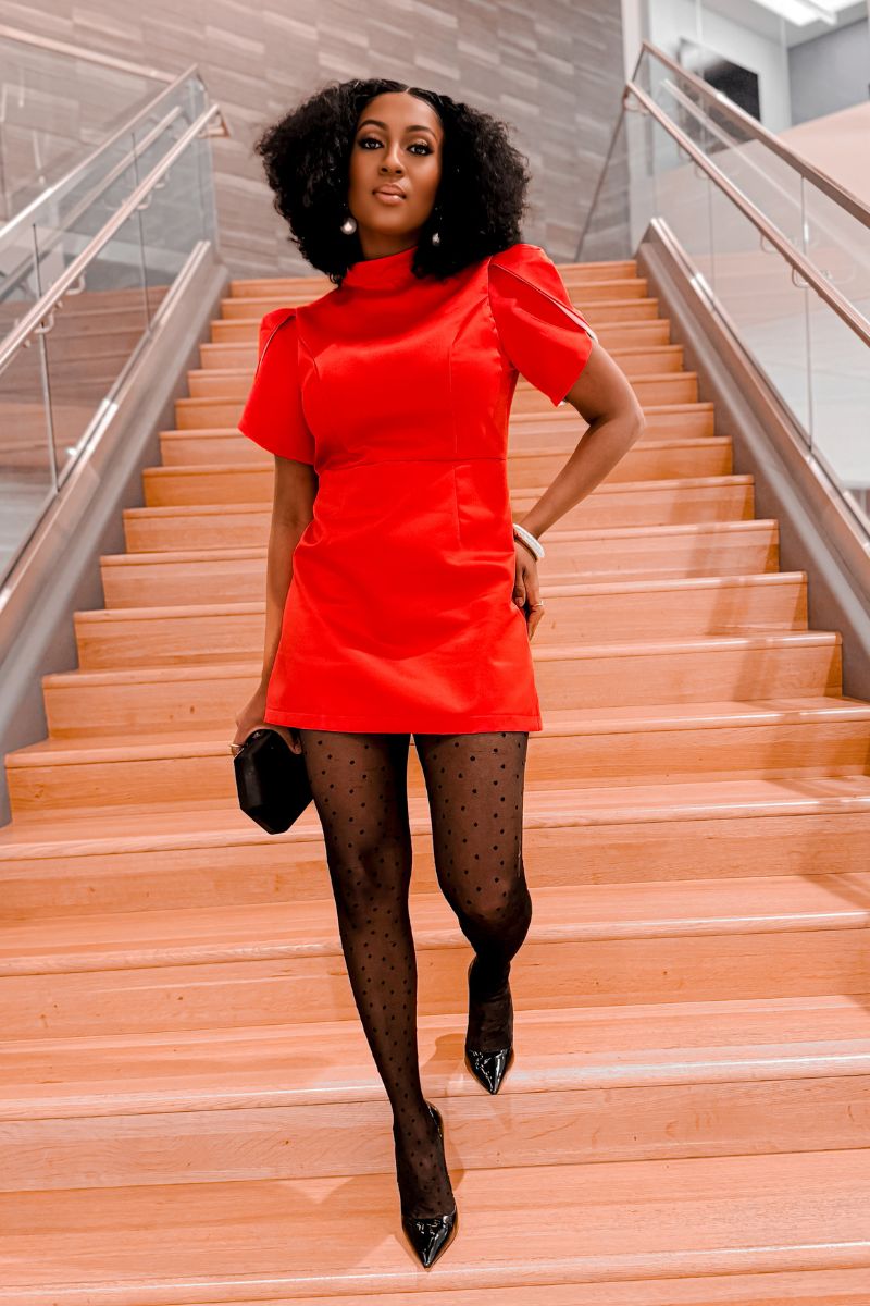 HOLLY CHIC